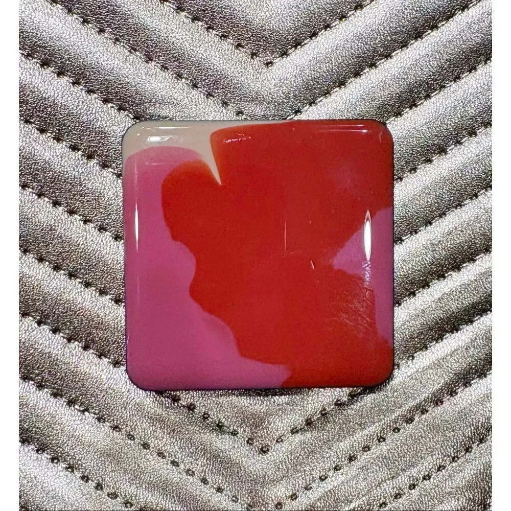 JAPONESQUE  - NIB Velvet Touch Blush/Shade 05 (cinnamon). Perfect for Sculpting
